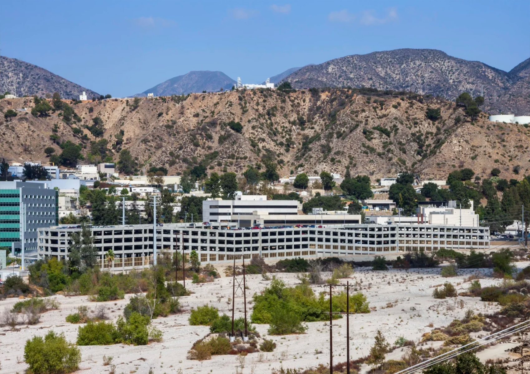 JPL-West-Parkway